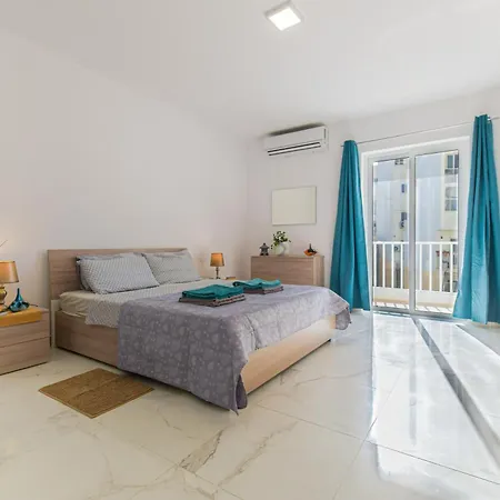 Brand New 3bdr 2 Bth Block B Apartment