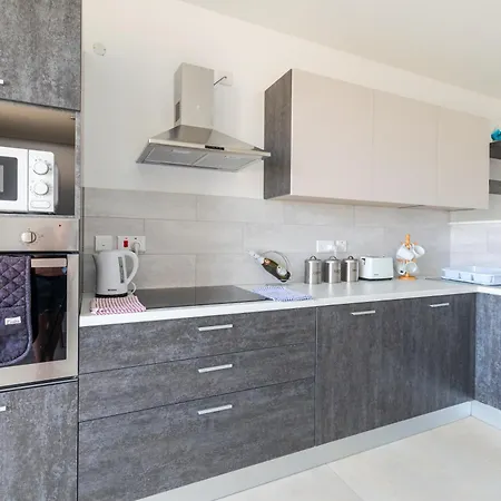 Brand New 3bdr 2 Bth Block B San Pawl il-Baħar