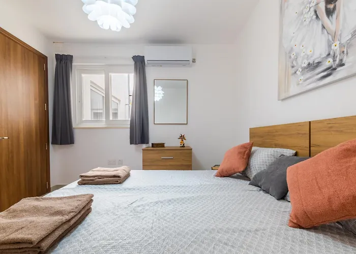 Brand New 3bdr 2 Bth Block B *