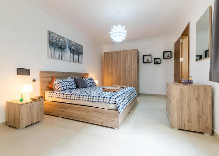 Apartamento Brand New 3bdr 2 Bth Block B *