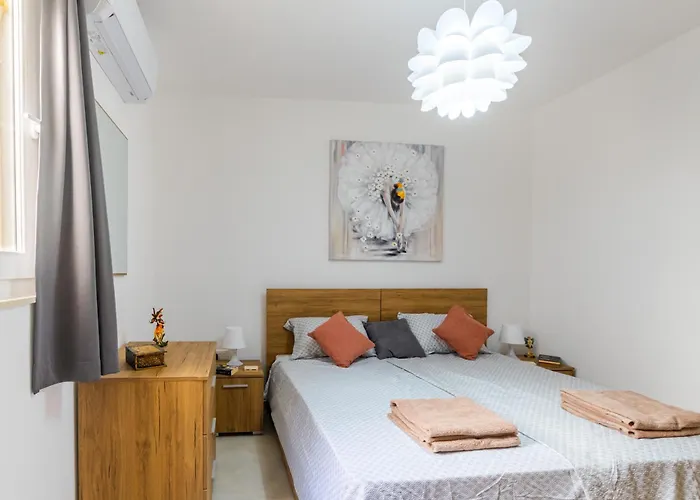 Brand New 3bdr 2 Bth Block B Apartamento *